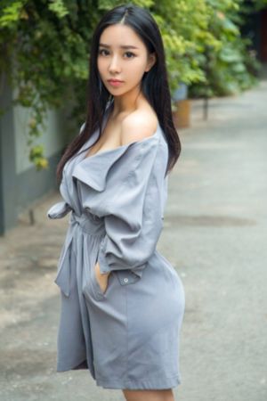 乳房与月亮
