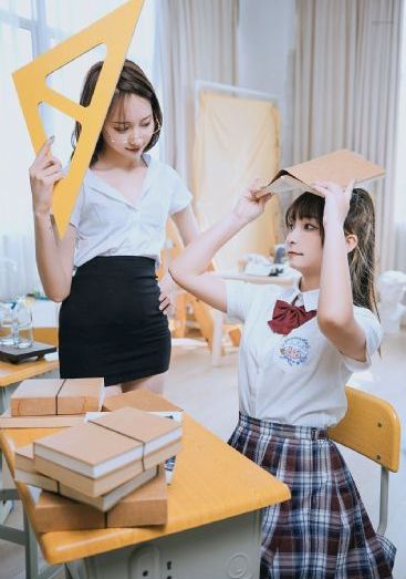 一个人看视频