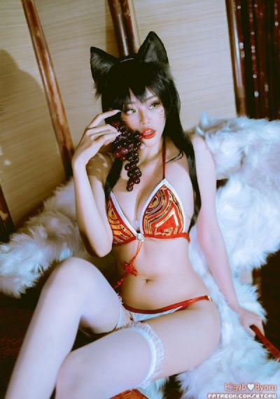 julia紧身裙女教师在线视频