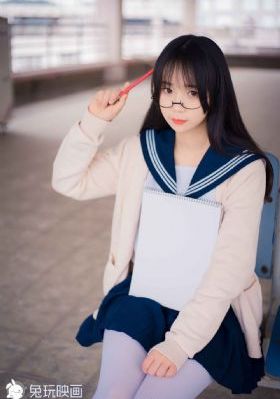免费美女视频
